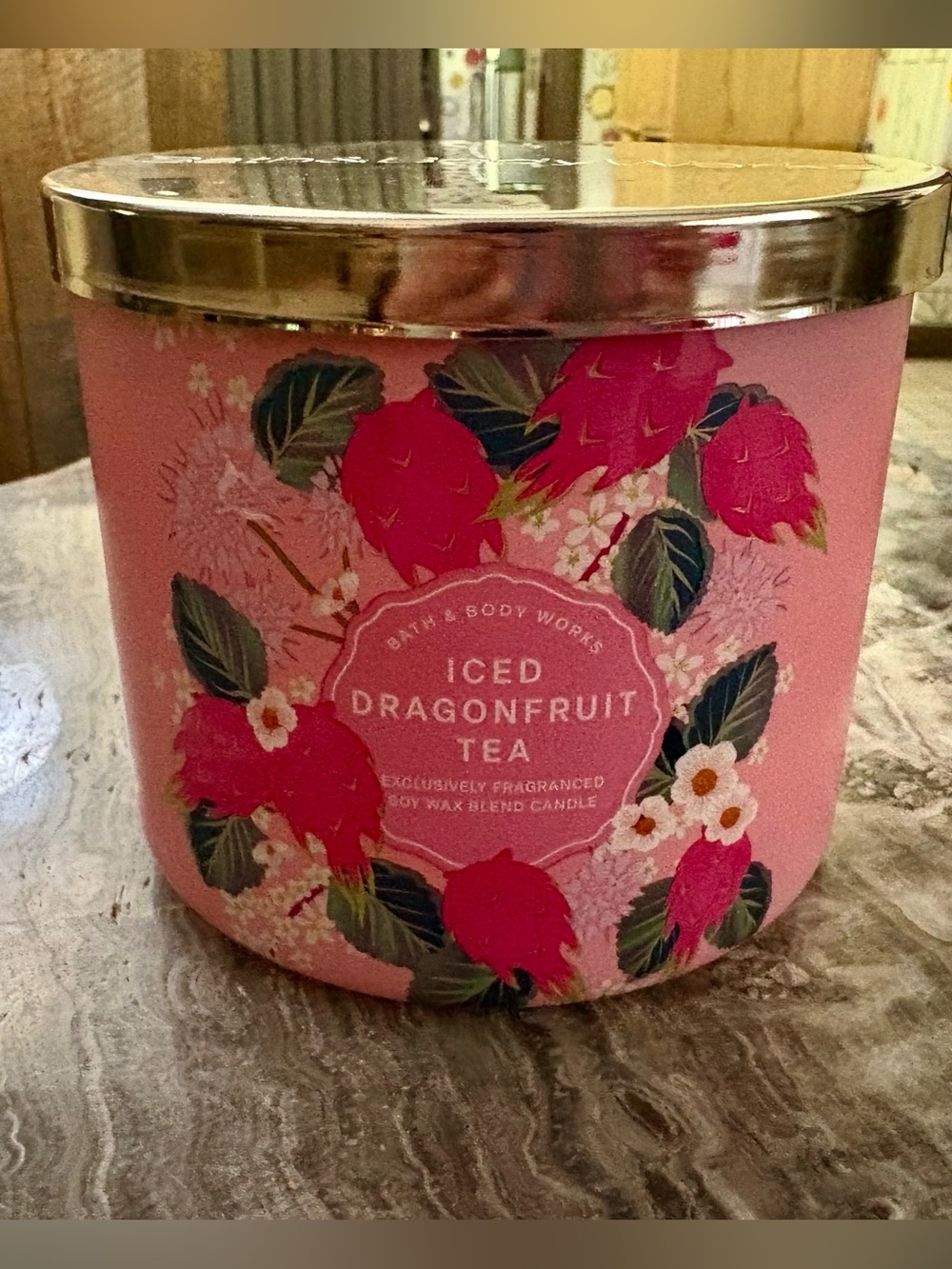 NWT Bath & Body Works Iced Dragonfruit Tea 3-Wick Candle - 14.5oz